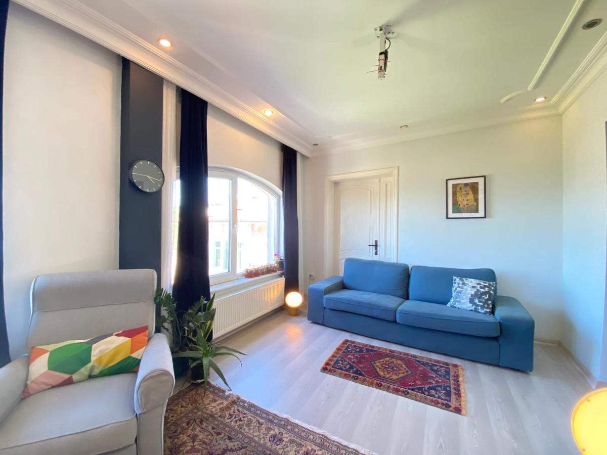 Delightful With Backyard And Bosphorus View In Uskudar Appartement